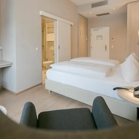 Sailer Szálloda 4*