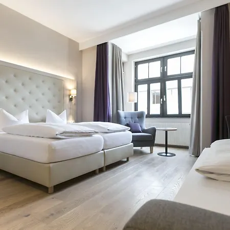 Sailer Hotel